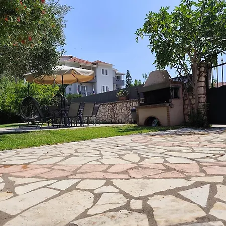 Palmyra * Nydri (Lefkada)